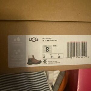 UGG Yose Fluff V2 Boots - Brown and Black